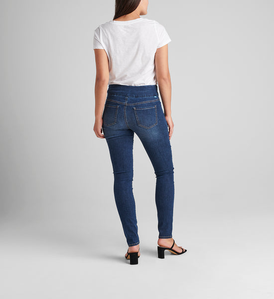 Nora Skinny