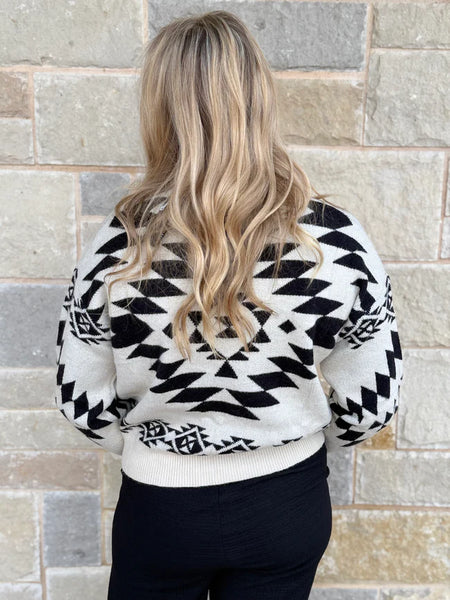 Sweater, Ivory/Black Aztec