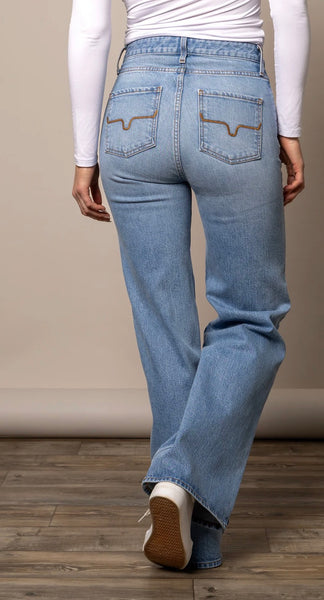 Pant, Zoey