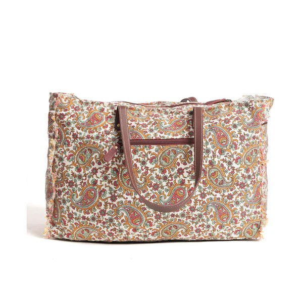 Weekender, Paisley Pointe