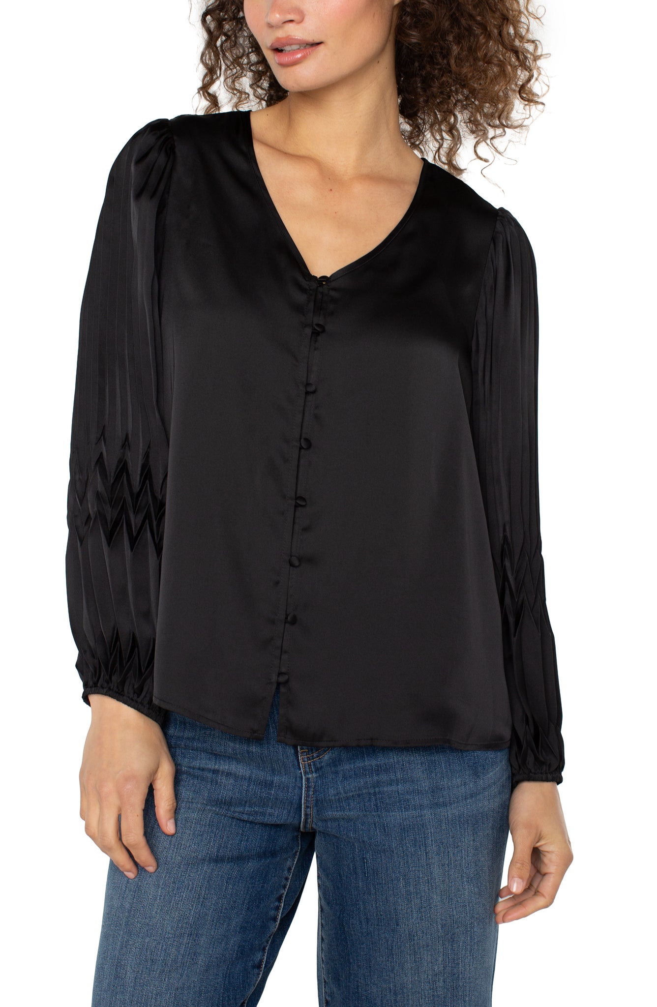 Top, Black VNeck Pleat Slv