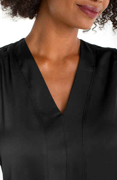Top, Slvlss Black VNeck